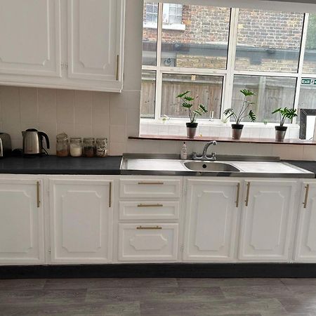 Balham, South London Spacious Guest House 5, 6 Rooms Available Exterior foto